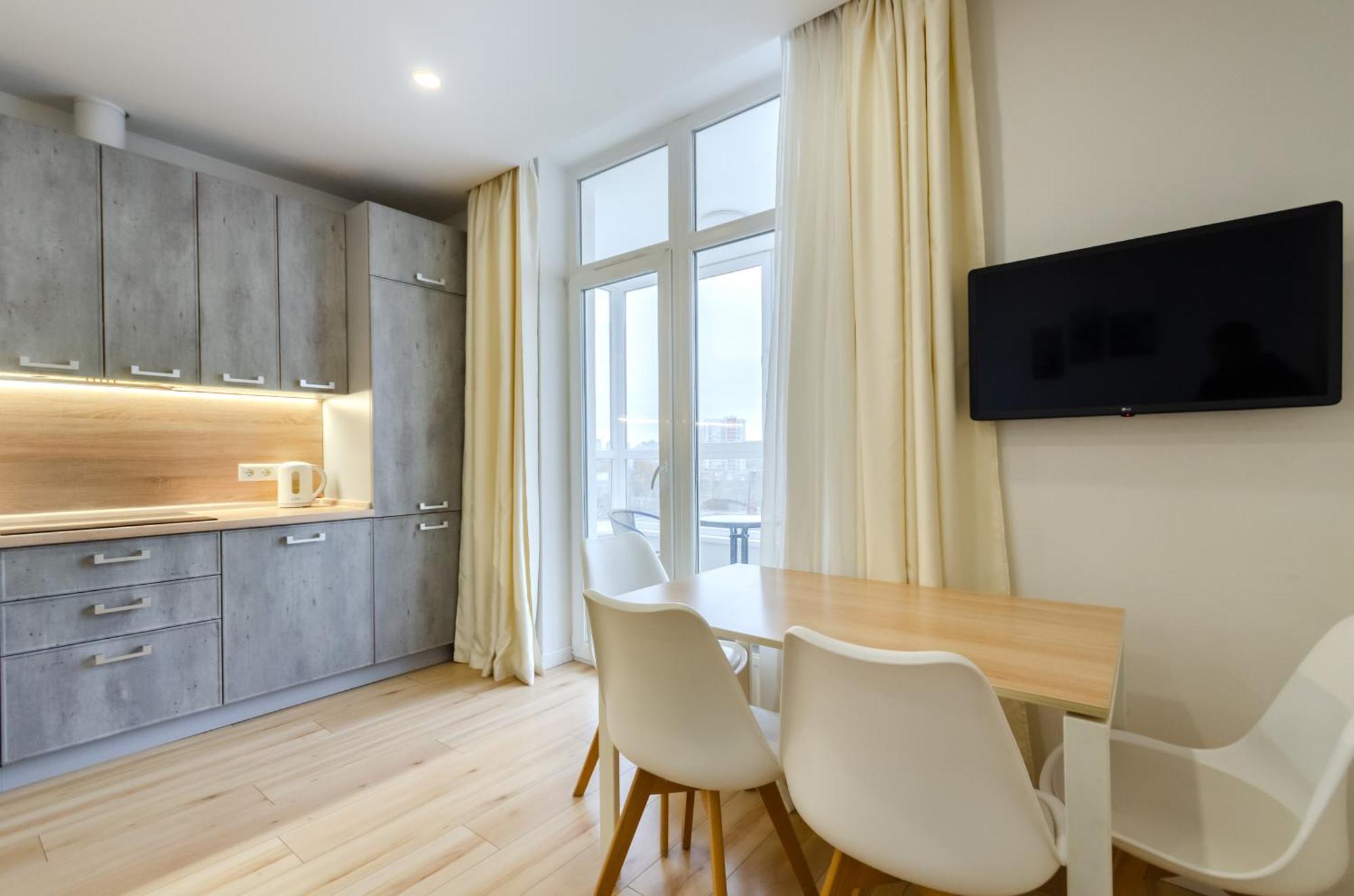 Petrovdom Smart Comfort In Rc Nivki Park * Kiev